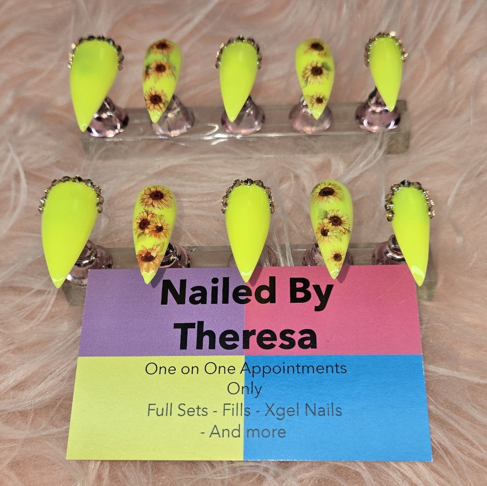 Acrylic Press On Nails